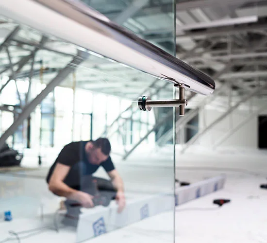 Bonita Springs, FL highly skilled glass repair technicians